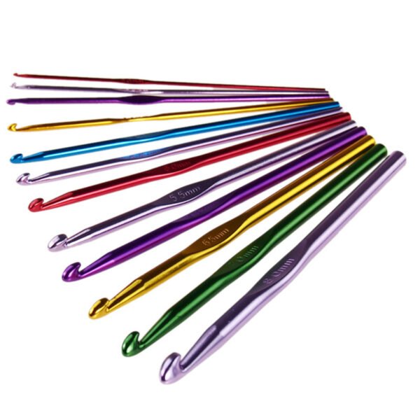 Metal Aluminium Color Crochet Hook - Image 3