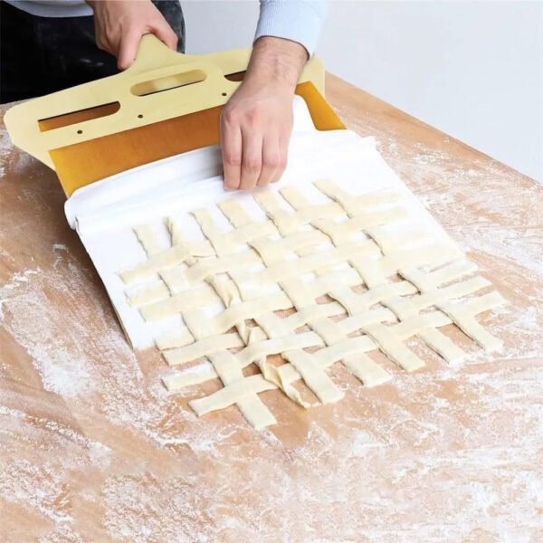 Non-Stick Sliding Pizza Shovel – Kitchen Baking Tool - Image 4